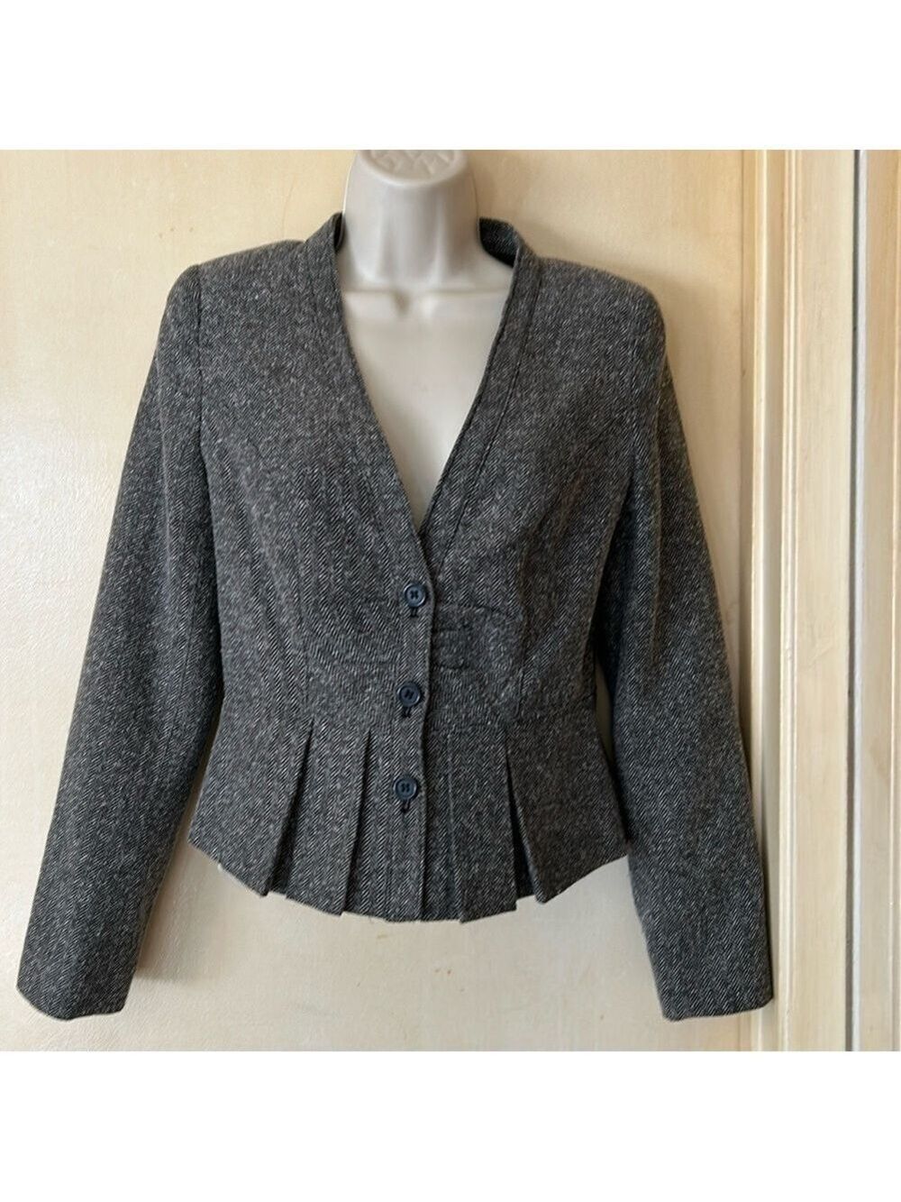 Worthington petite black and white tweed crop blazer size PS